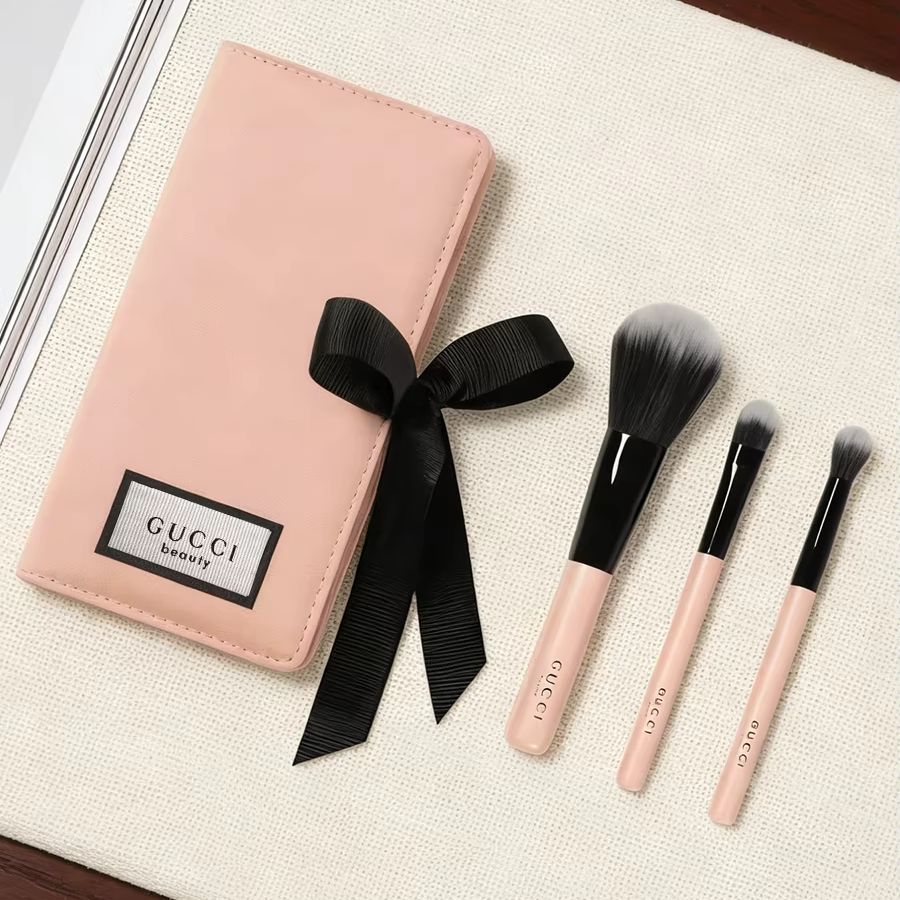 Luxury Skincare And Makeup Brands - GUCCI tas Make-up kwastenset Roze blushkwast