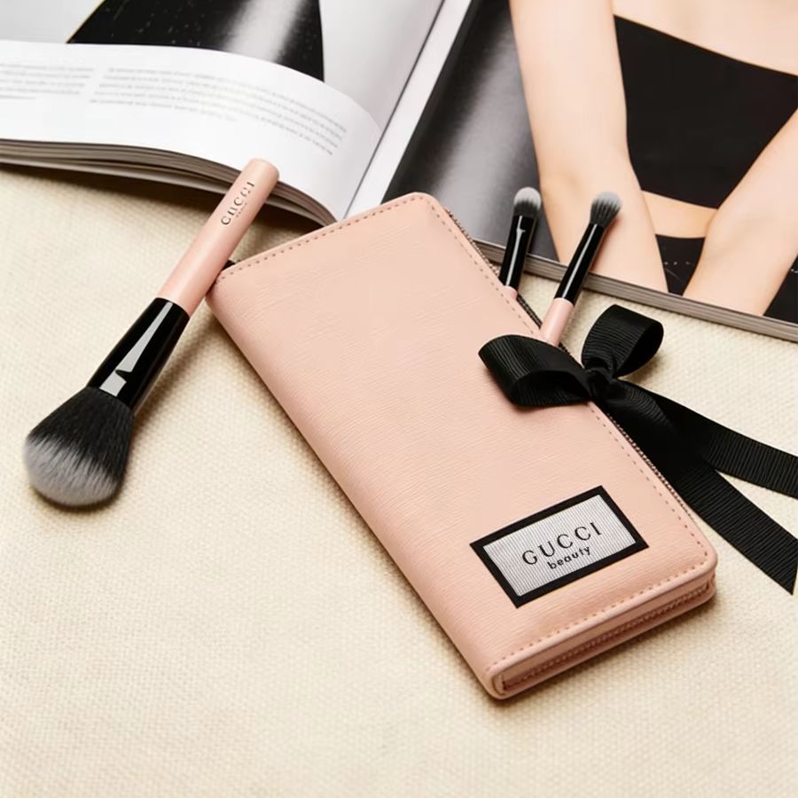 GUCCI tas Make-up kwastenset R - Luxury Skincare And Makeup Brands recensie en prijs